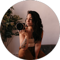 Profile photo of Lauryn Jewell