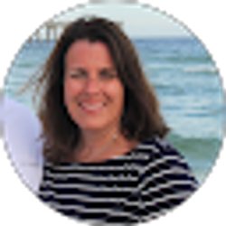 Profile photo of Lea Simon