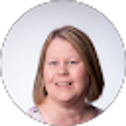 Profile photo of Lynne Gage