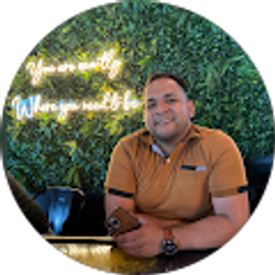 Profile photo of Oscar Rivero