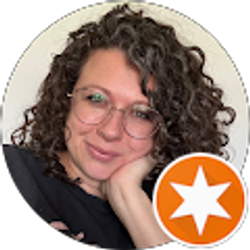 Profile photo of Nicole Shores