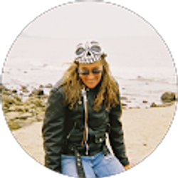 Profile photo of patti devlin