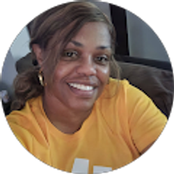 Profile photo of Clara Phoenix