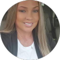 Profile photo of Valerie Gallardo