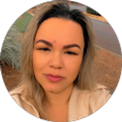 Profile photo of Reyes Alexandra