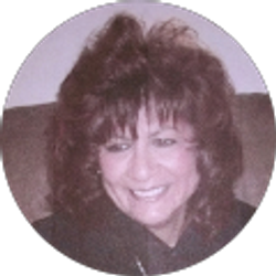 Profile photo of Elizabeth Hassler