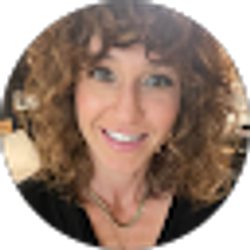 Profile photo of Ashley Wohl