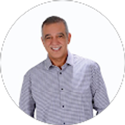 Profile photo of enrique roque