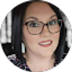 Profile photo of Amber Jay