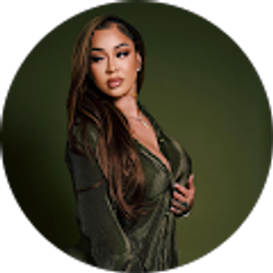 Profile photo of Lauren Cole