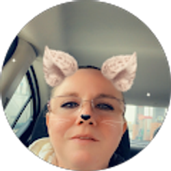 Profile photo of Kelly Barnhart