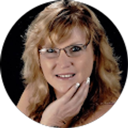 Profile photo of Melodie Dobbins