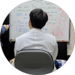 Profile photo of Luke Jeong (별숲)