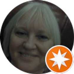 Profile photo of Shari Ghiorzi