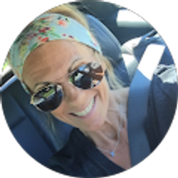 Profile photo of Leigh Bryson