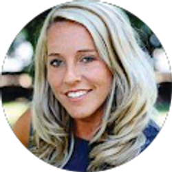 Profile photo of Lisa Hoy