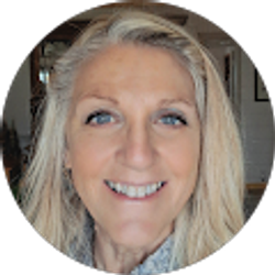 Profile photo of Stephanie