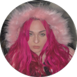 Profile photo of Tori Harrington
