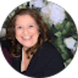 Profile photo of Elvira Galarza