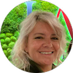 Profile photo of Rosana Carvalho