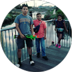 Profile photo of Roberto Robles