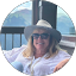 Profile photo of Helen Moore