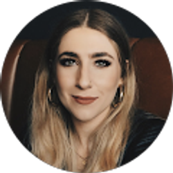 Profile photo of Amanda Curtin