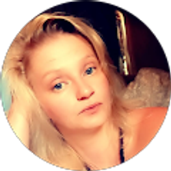 Profile photo of Crystal Fox