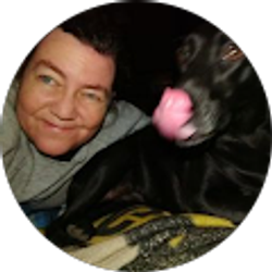 Profile photo of Suzanne Wood