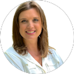 Profile photo of Laura Riley