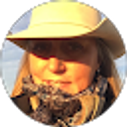 Profile photo of carolyn button