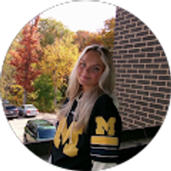 Profile photo of Ella Teetzel