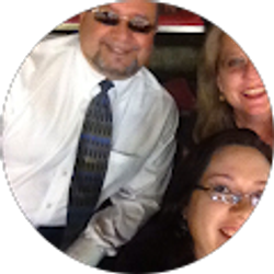 Profile photo of Louis Vasquez
