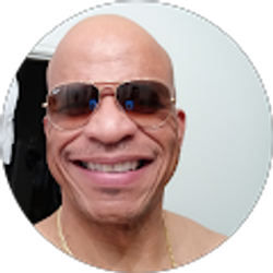 Profile photo of Eric Mitchel