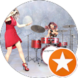 Profile photo of Vicki “Moonpen”