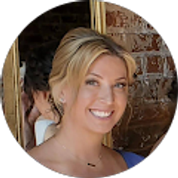 Profile photo of Amanda Peterson