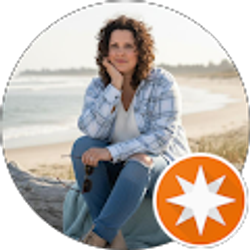 Profile photo of Julie Dreier