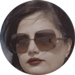 Profile photo of Hoda Naderi