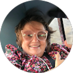 Profile photo of Dawn Andell