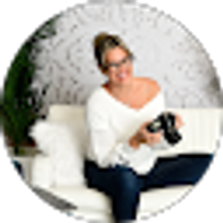 Profile photo of Laura Shell