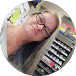 Profile photo of Lucky Bloom