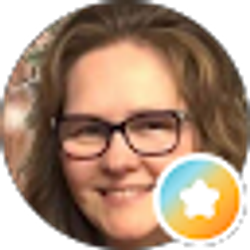 Profile photo of Marie Riddell