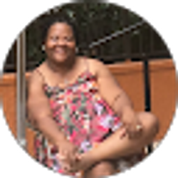 Profile photo of Dianne Favroth
