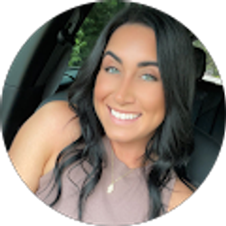 Profile photo of Elizabeth Bono