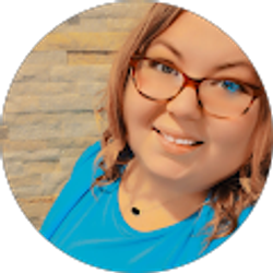 Profile photo of Kayla Vanausdal