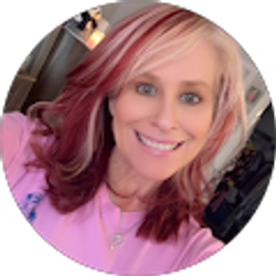 Profile photo of Shannon Agnew