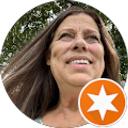 Profile photo of Eva Noble