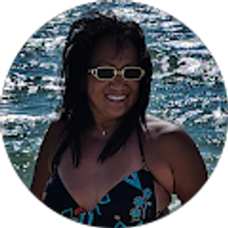 Profile photo of Donna Hollander