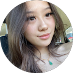 Profile photo of Vivian Pham