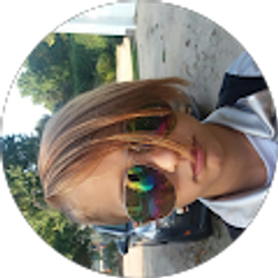 Profile photo of Shari Smith